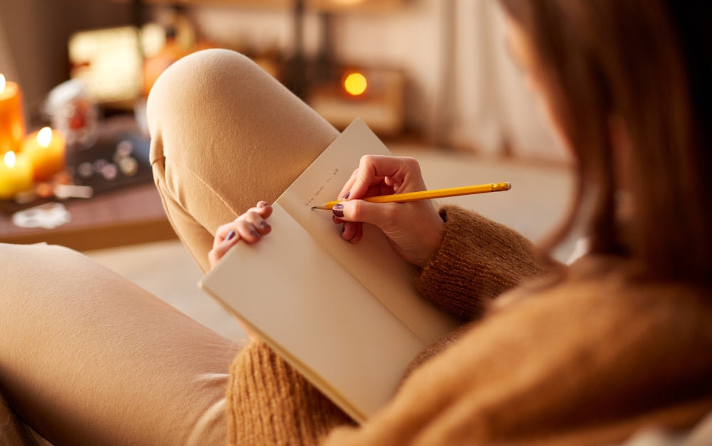Creativity Unleashed: Explore Leather Journals with Unlined Pages